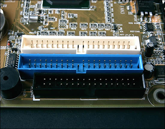IDE und Floppy Stecker