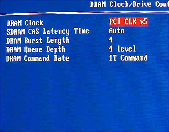 Chipset Features Setup
