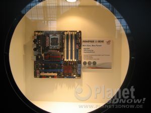 CeBIT 2009 - Mainboards Asus