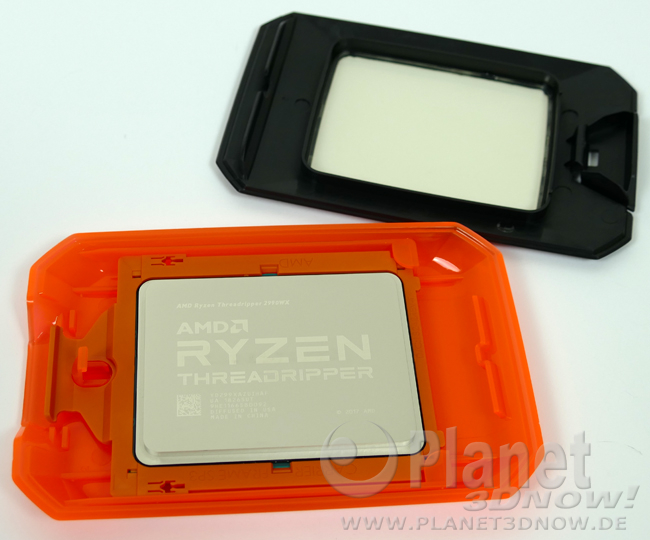 Unboxing AMD Ryzen Threadripper 2990WX