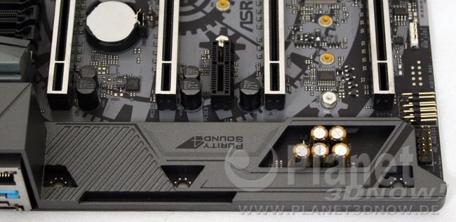 ASRock X399 Taichi: Layout