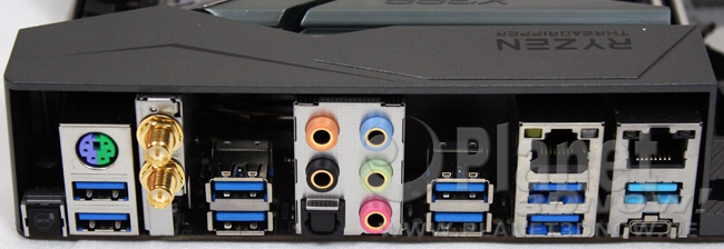 ASRock X399 Taichi: Layout
