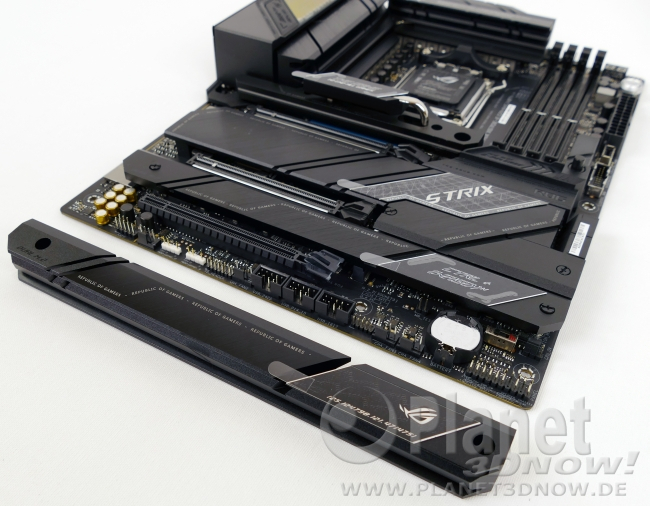 ASUS ROG Strix X670E-E Gaming WiFi: Zubehör