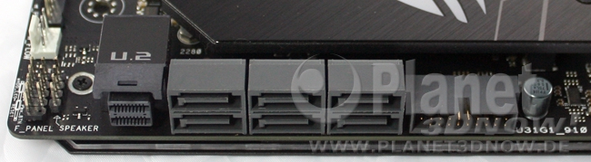 ASUS ROG Zenith Extreme: Layout