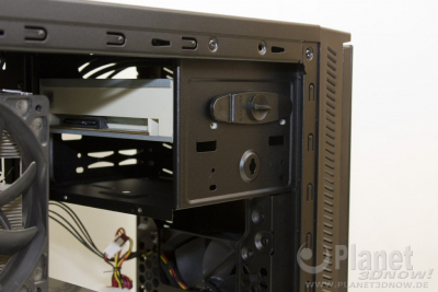 Cooler Master Silencio 452: 5,25-Zoll-Laufwerk eingebaut