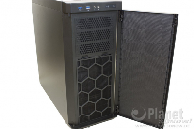 Corsair Carbide 330R: Front geöffnet