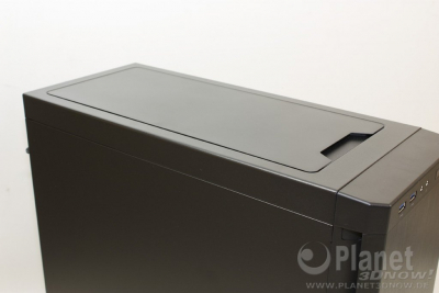 Corsair Carbide 330R: Deckel geschlossen
