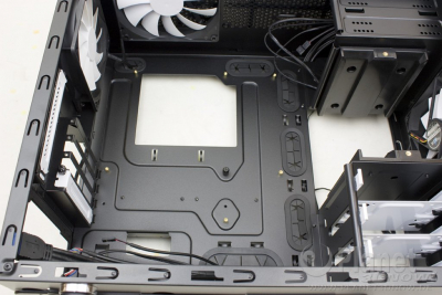 Fractal Design Arc Mini R2 - Einbau MB-Abstandshalter