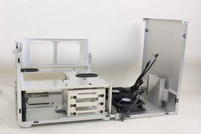 lian-li-pc-v358_15