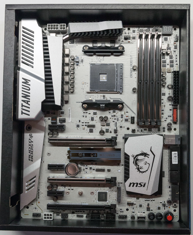 MSI X370 XPower Gaming Titanium - Layout